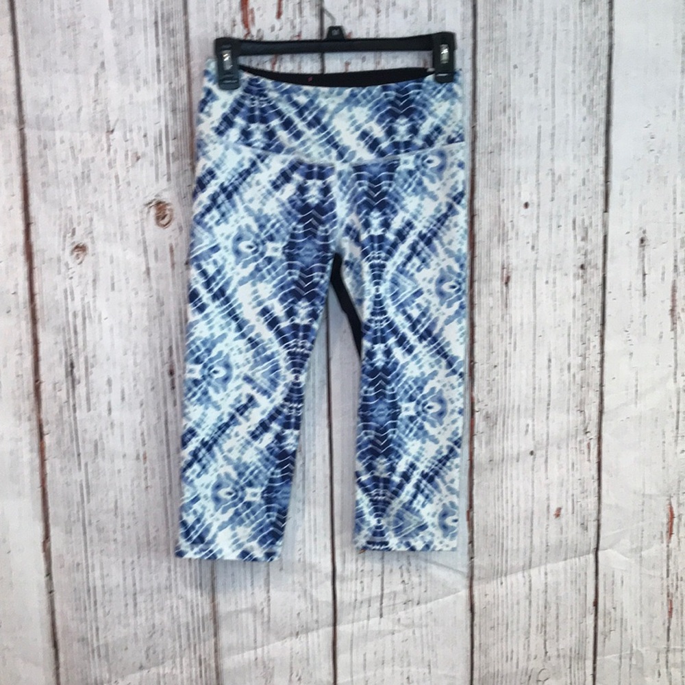 Victoria secret sport capri leggings